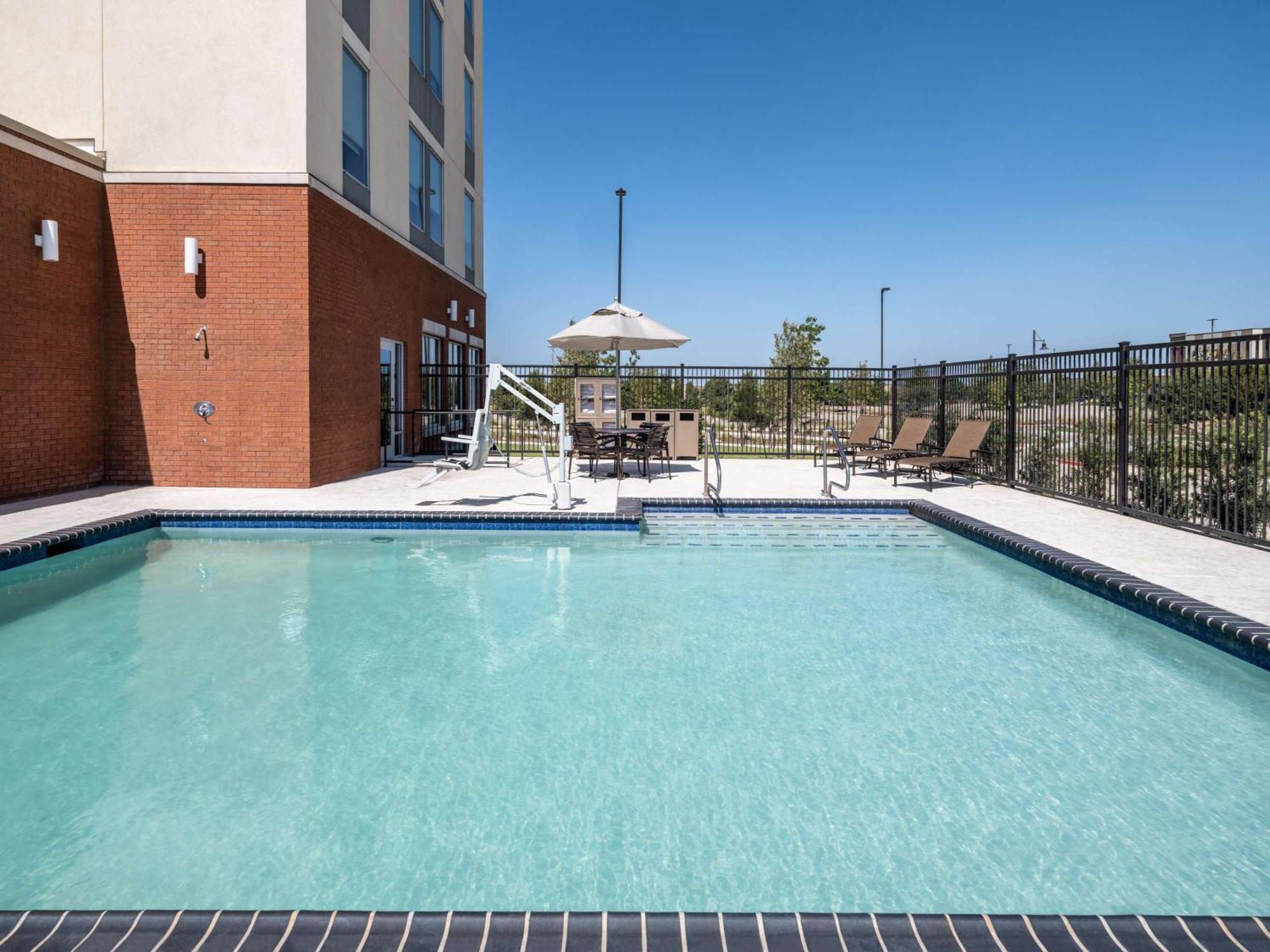 Hyatt Place Fort Worth-Alliance Town Center Экстерьер фото