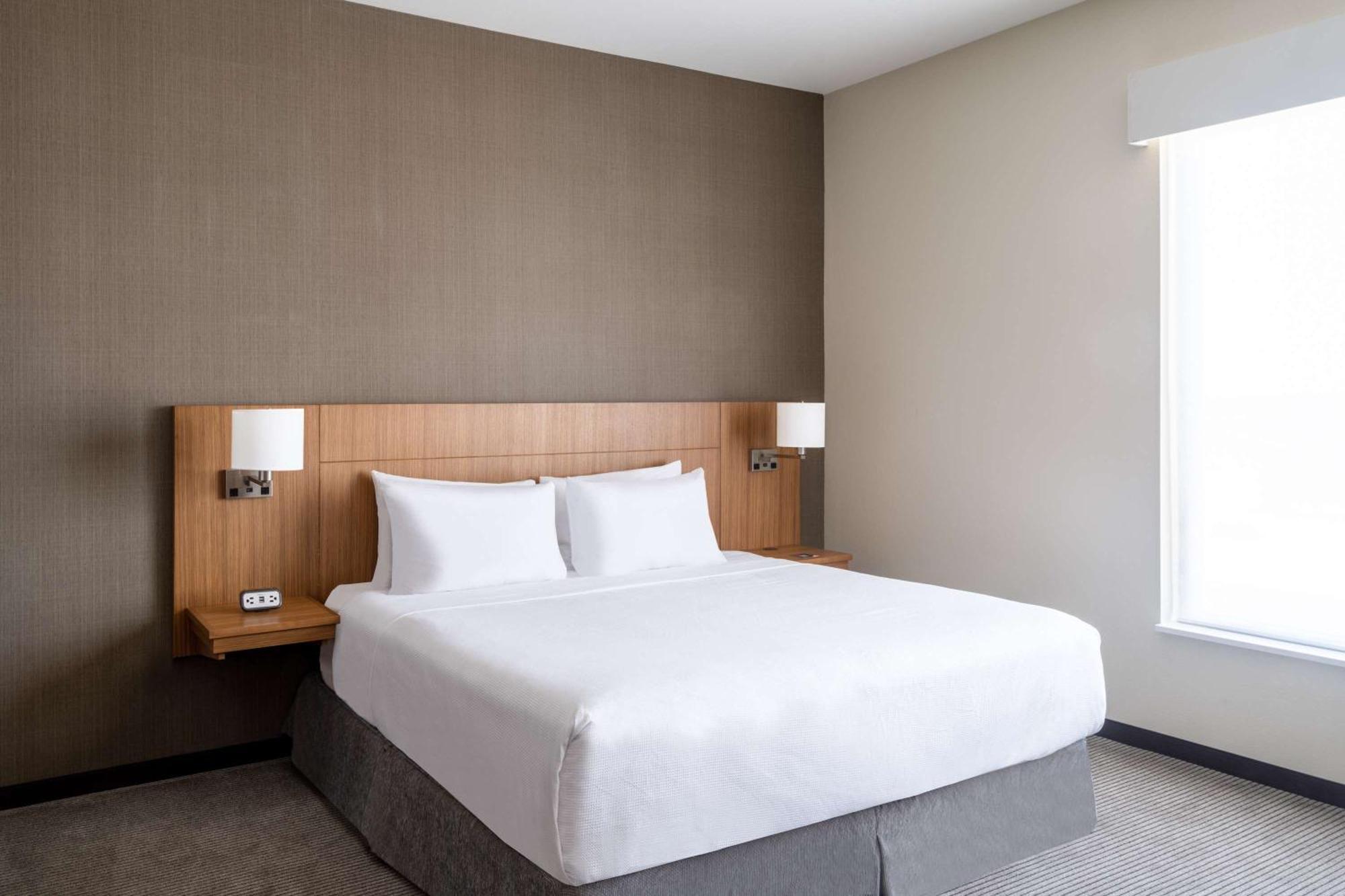 Hyatt Place Fort Worth-Alliance Town Center Экстерьер фото