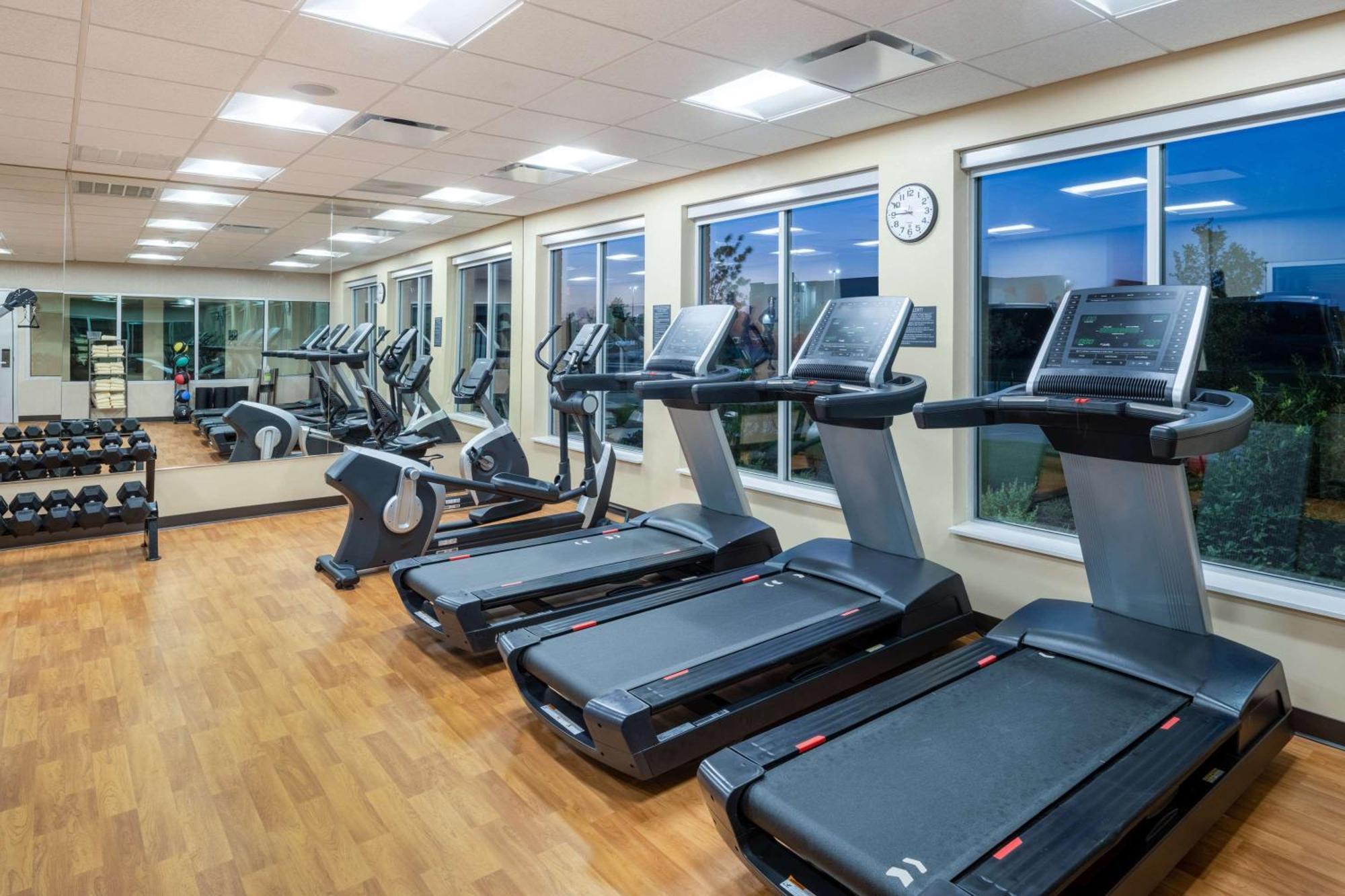 Hyatt Place Fort Worth-Alliance Town Center Экстерьер фото