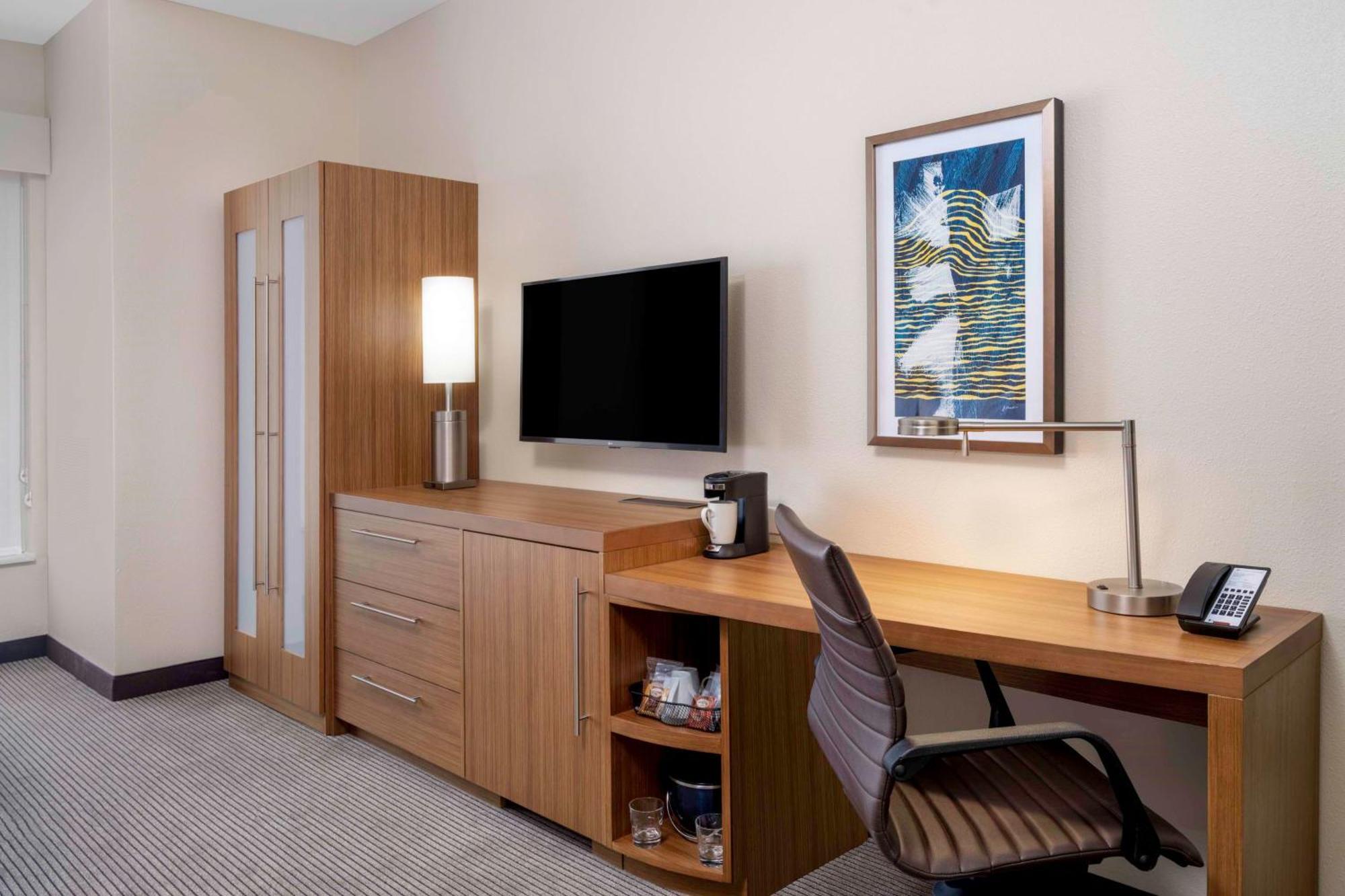 Hyatt Place Fort Worth-Alliance Town Center Экстерьер фото
